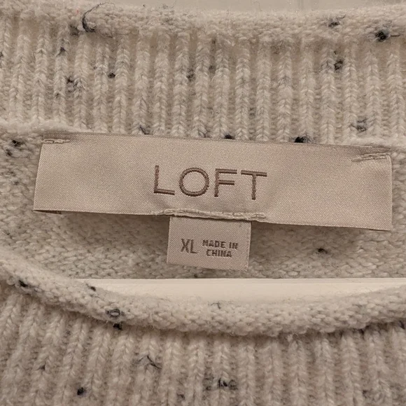 LOFT White Speckled Crewneck Sweater with 'I Snow' Design - Picture 2 of 4